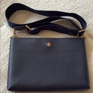 Tory Burch Black and Gold Crossbody Bag Sleek Design